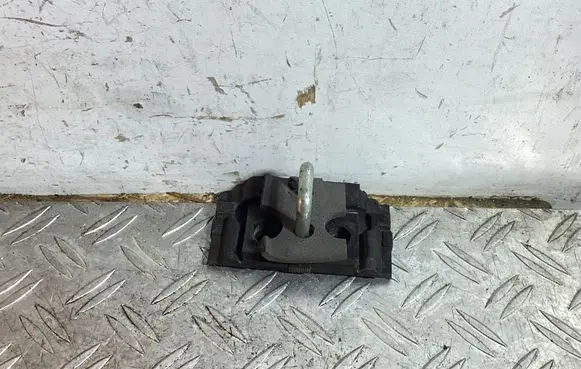 Mercedes-Benz GL X164 Tie down hook / loop A1647400132