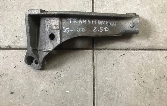 Ford Transit Engine mounting bracket 95VB6031BG