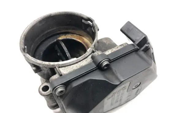 Skoda Octavia Mk2 (1Z) Engine shut-off valve 03G128063M
