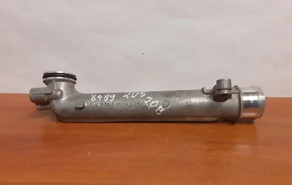 Mercedes-Benz C W205 Engine coolant pipe/hose A2742000153 8489