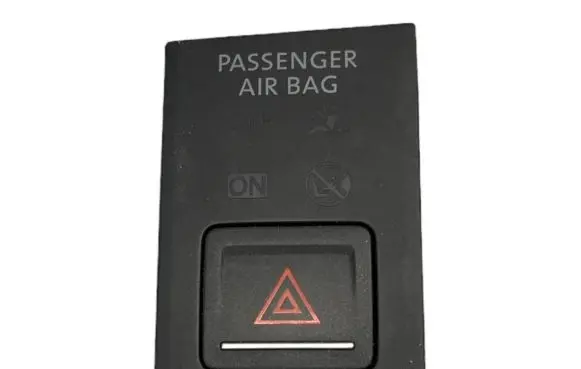 Volkswagen Golf VII Hazard light switch 5G291923