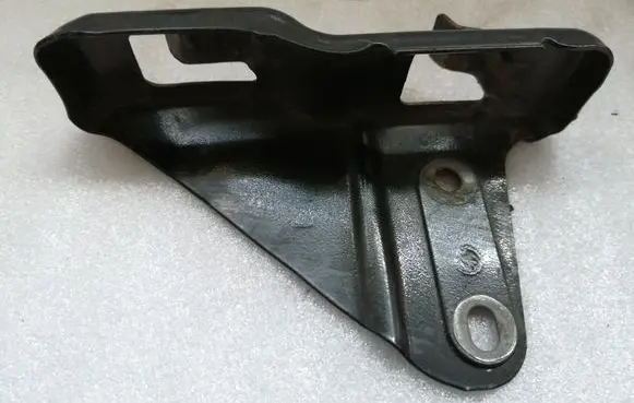 Toyota Avensis T250 Headlight/headlamp mounting bracket 5208205010