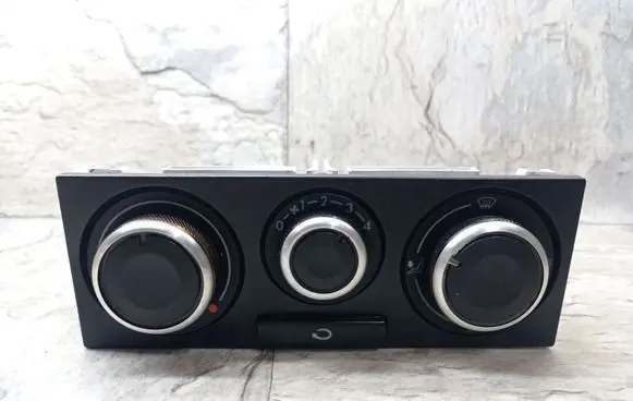 Volkswagen Golf IV Climate control unit 1J0819045F