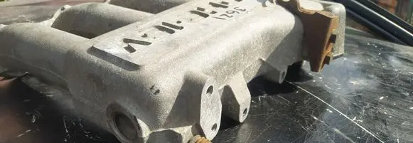 Volkswagen PASSAT B3 Intake manifold 051133223E