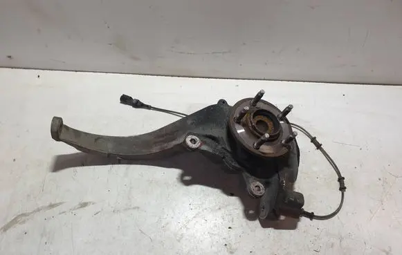 Volvo XC70 Front wheel hub spindle knuckle V8476
