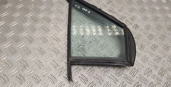 Toyota Yaris Front door vent window glass four-door 682150D050