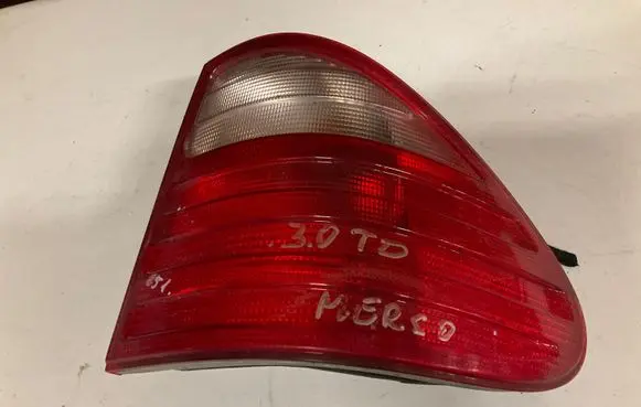 Mercedes-Benz E W210 Rear/tail lights A2108204864 5189 198202