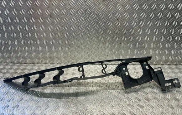 BMW X5 E70 Fender mounting bracket 7157990