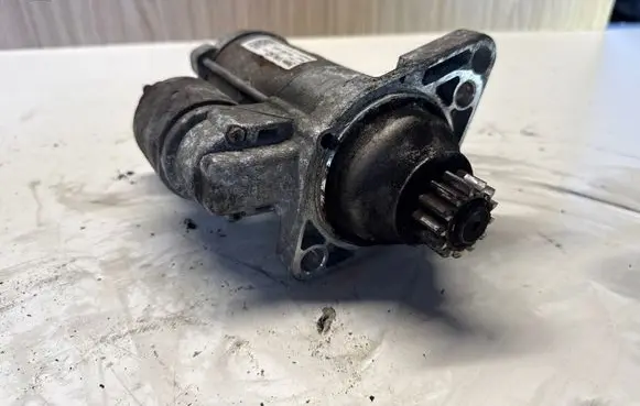 Seat Leon (5F) Starter motor 02Z911024L 280414 ESW20ER121