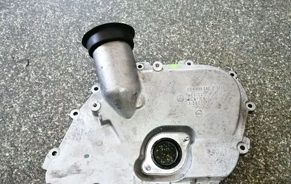 Volkswagen PASSAT B7 USA Timing chain cover 07K109286E