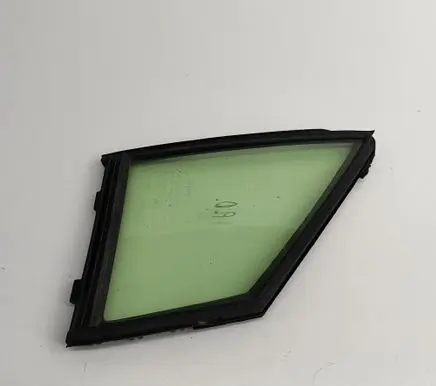 Toyota Prius (XW50) Front door vent window glass four-door 43R00034 6812547030