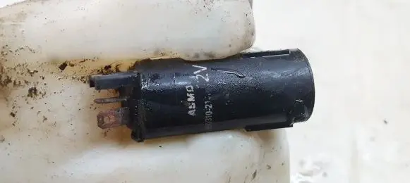 Mazda 626 Windscreen/windshield washer pump