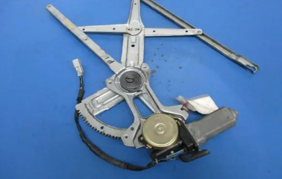 Honda Accord Front door window regulator with motor