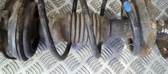 Renault Clio III Front coil spring