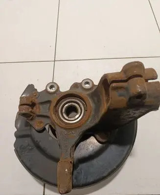 Ford Focus Front wheel hub 3K170 CIMCA91 AV61