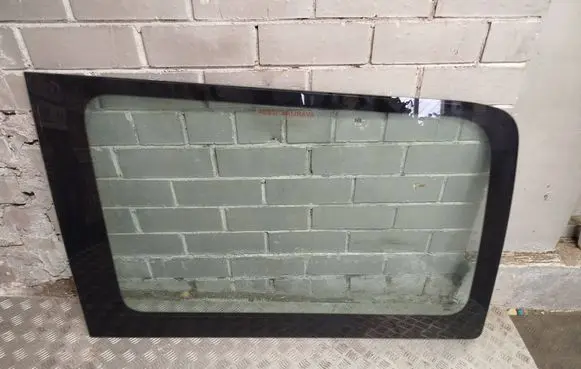 Rear side window