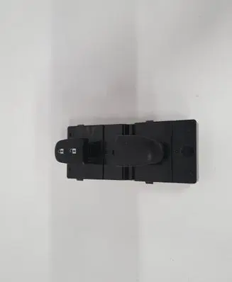Nissan Juke II F16 Quarter vent window switch 