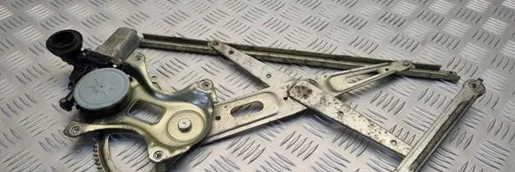 Lexus IS 220D-250-350 Front door window regulator with motor 8571058010 0620401760