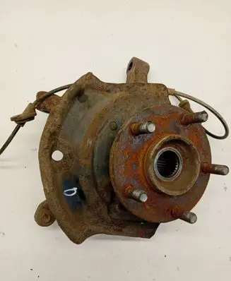 Nissan X-Trail T30 Front wheel hub spindle knuckle