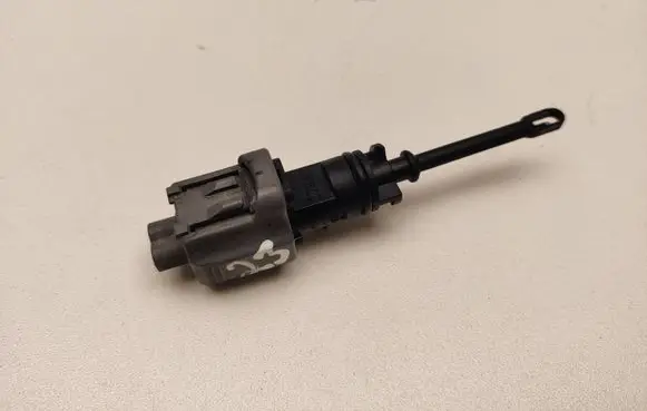 Dodge Durango III Intake air temperature sensor 05149279AC 05149279AB 5149279AC