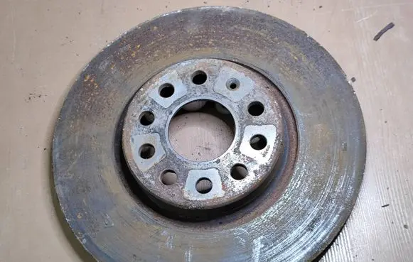 Volkswagen PASSAT B6 Front brake disc