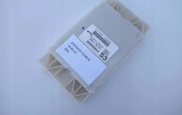 Infiniti QX80 Climate control unit 27760-1ZS3A