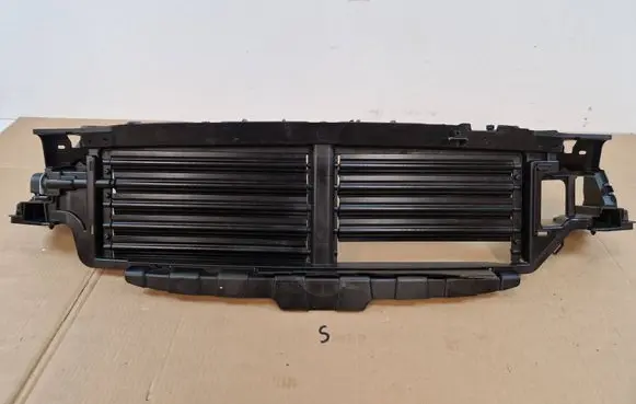 Volvo XC60 Intercooler air guide/duct channel 31425365