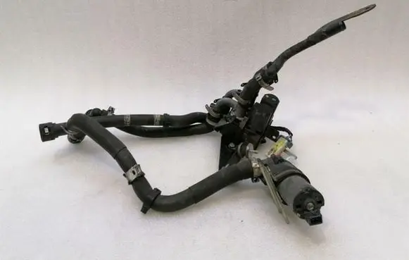 Maserati GranTurismo Coolant heater control valve 67635900