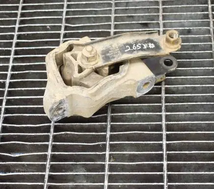 Volvo V60 Engine mount bracket 30748173 30671219