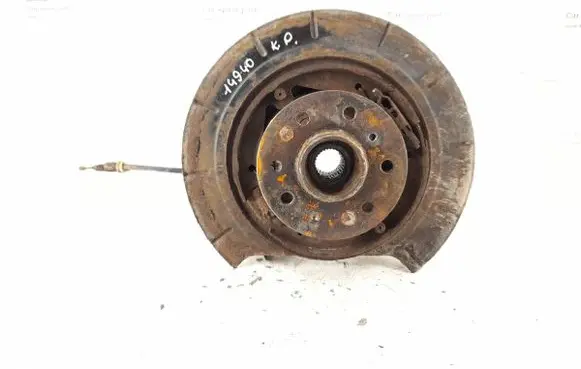 Rear wheel hub
