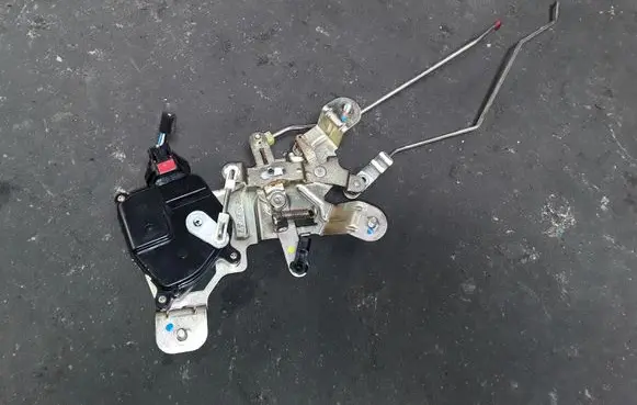 KIA Carnival Tailgate boot lock/latch motor 