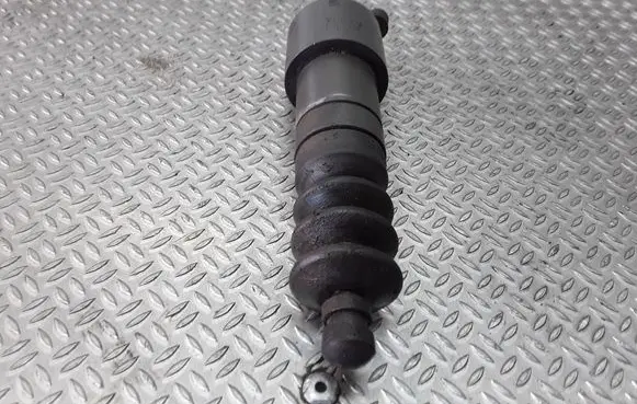 Clutch slave cylinder
