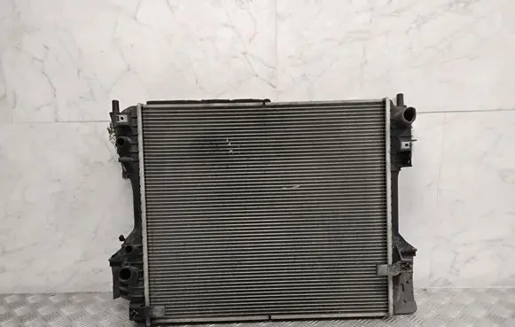 Jaguar XF X250 Coolant radiator