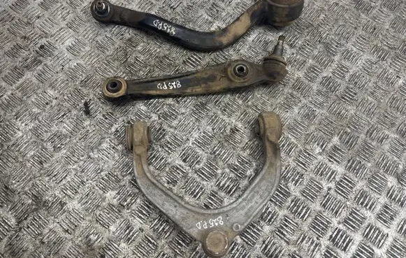 Front lower control arm/wishbone