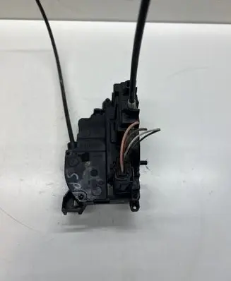 Renault Clio III Rear door lock 0305C
