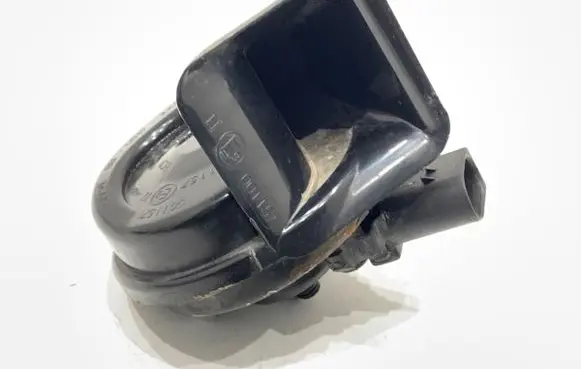Audi A5 Horn signal 8W0951221