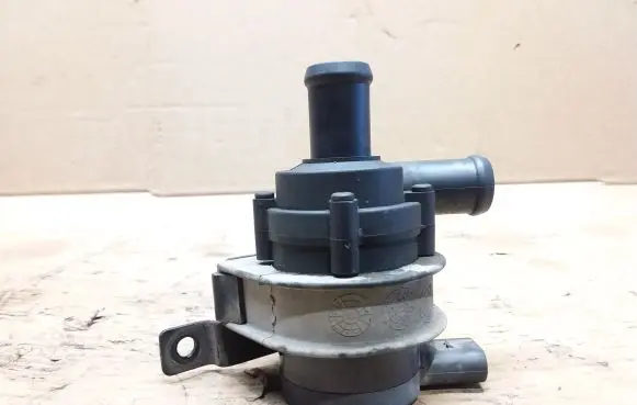 Skoda Fabia Mk3 (NJ) Electric auxiliary coolant/water pump 1K0965561L