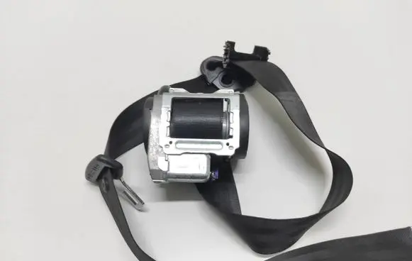 Audi A4 S4 B6 8E 8H Front seatbelt 560788501 008R000