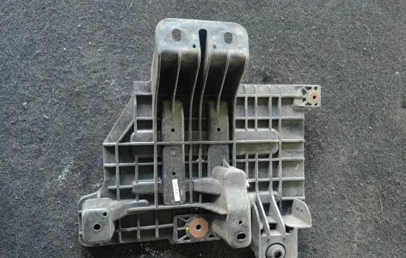 KIA Sportage Battery tray 371502Y000