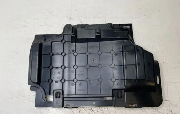 BMW 3 E92 E93 Trunk/boot lower side trim panel 9126822 52850610 51747