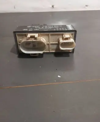 Volkswagen Golf V Coolant fan relay 1J0919506H 898884000