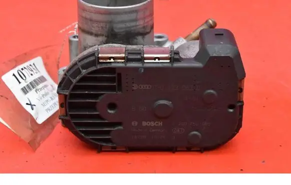 Volkswagen Polo Throttle body valve 030133062C