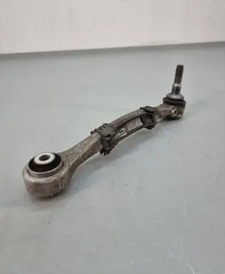 Rear control arm