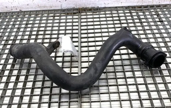 Intercooler hose/pipe