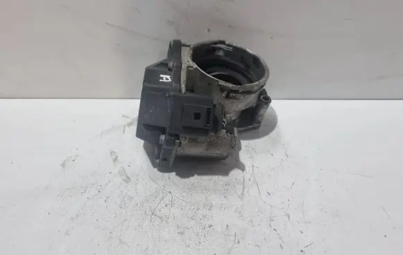Volkswagen Golf V Throttle valve 03G128063A