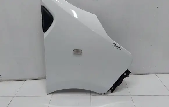 Renault Trafic III (X82) Fender