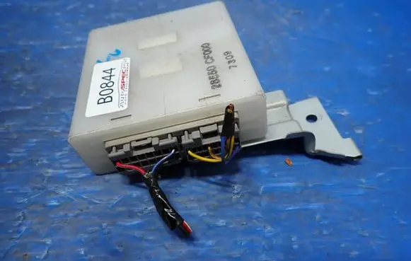 Nissan Primera Engine ECU kit and lock set 28550-CF000