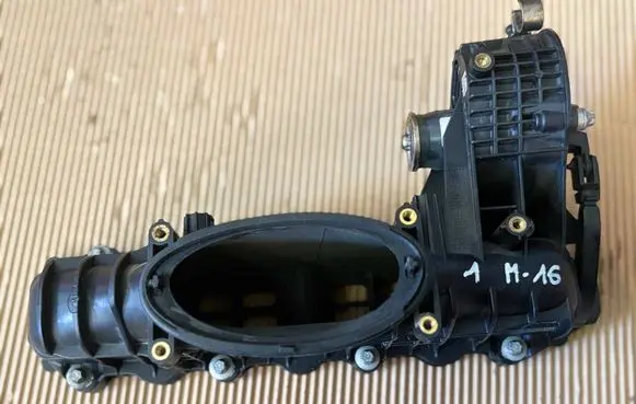 Mercedes-Benz Sprinter W906 Intake manifold A6510900037