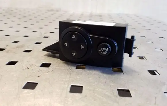 Volkswagen Touareg I Steering wheel adjustment switch 3D0953551