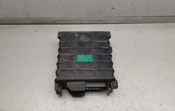 Audi 80 90 B3 Engine control unit/module 0280800104 811906264